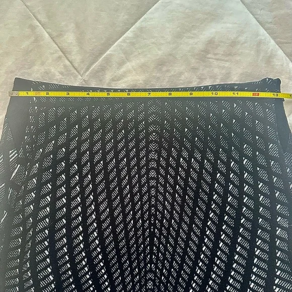 Diane Von Furstenberg Black and White Geometric Pencil Skirt - Picture 6 of 12